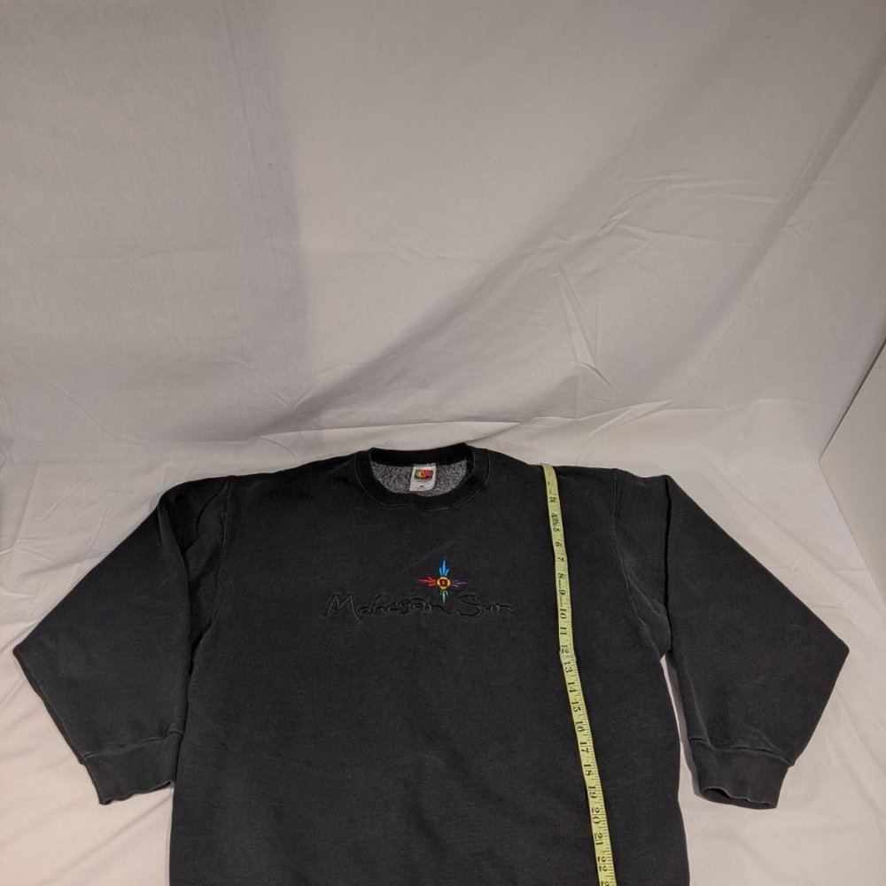 Vintage sweatshirt Mohegan sun casino